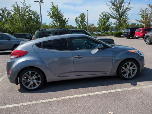 2016 Hyundai Veloster Base