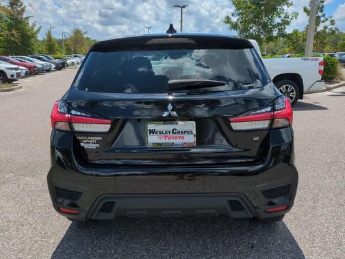 2024 Mitsubishi Outlander Sport SE