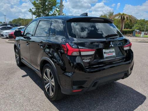 2024 Mitsubishi Outlander Sport SE