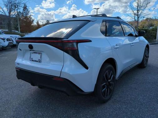 2026 Toyota bZ XLE Plus
