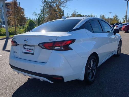 2021 Nissan Versa 1.6 SV