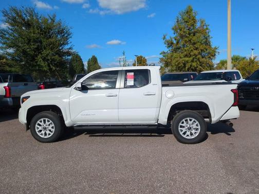 2025 Toyota Tacoma SR5