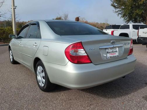 2004 Toyota Camry LE