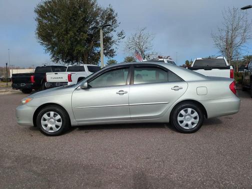 2004 Toyota Camry LE