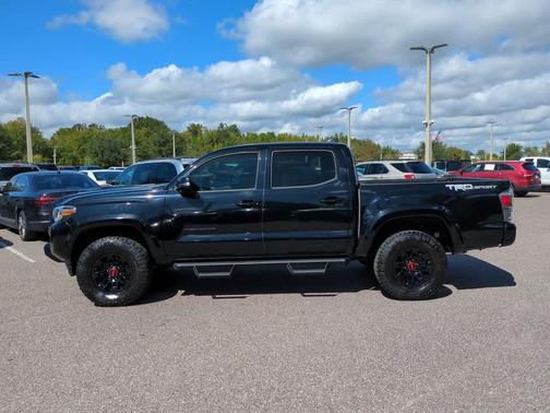 2022 Toyota Tacoma TRD Sport