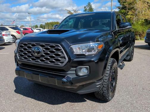 2022 Toyota Tacoma TRD Sport