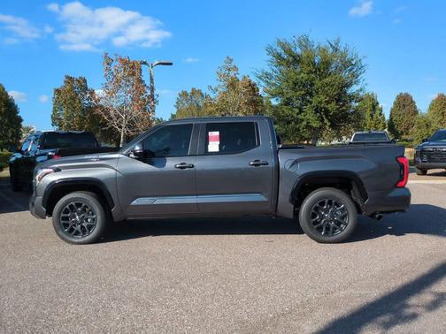 2026 Toyota Tundra Hybrid Platinum