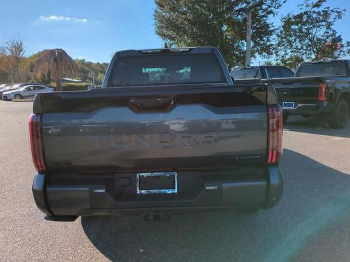 2026 Toyota Tundra Hybrid Platinum