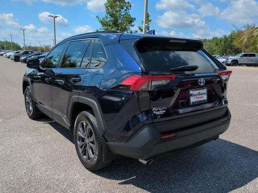 2024 Toyota RAV4 Hybrid XLE Premium