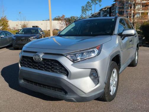 2019 Toyota RAV4 XLE