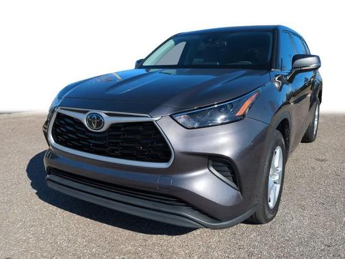 2022 Toyota Highlander L