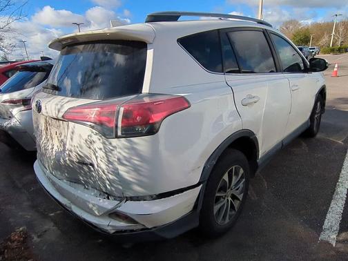 2018 Toyota RAV4 Hybrid LE