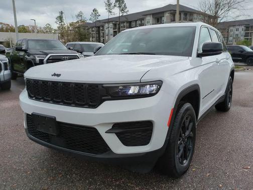 2025 Jeep Grand Cherokee Altitude
