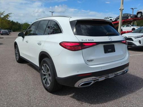 2025 Mercedes-Benz GLC 300 4MATIC