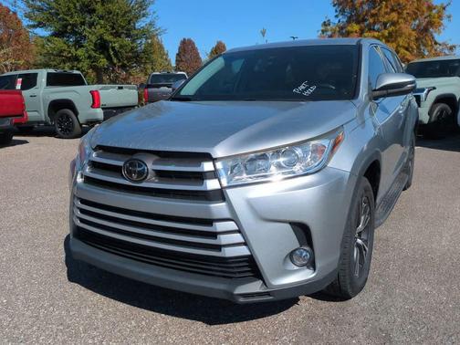2019 Toyota Highlander LE Plus