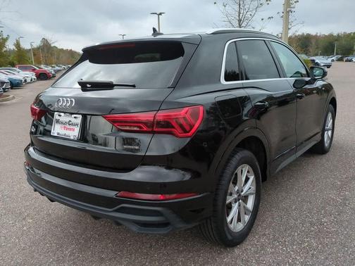 2025 Audi Q3 Premium 45 TFSI S line quattro Tiptronic