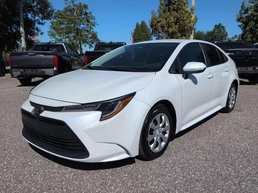 Wind Chill Pearl 2026 Toyota Corolla LE