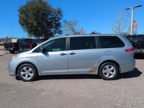 2014 Toyota Sienna L