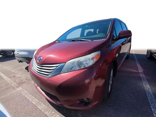 2014 Toyota Sienna XLE