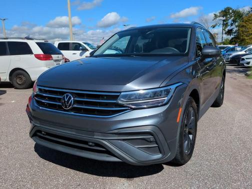 2023 Volkswagen Tiguan 2.0T SE