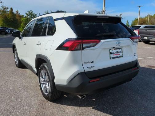 2025 Toyota RAV4 Hybrid XLE
