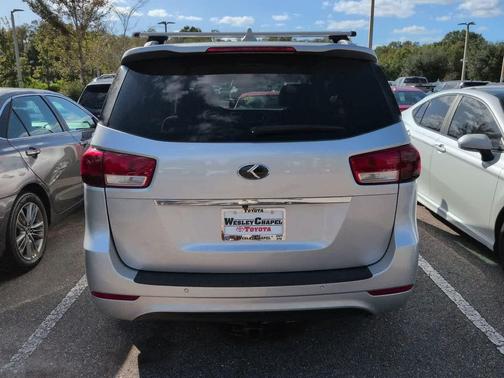 Bright Silver Metallic 2016 Kia Sedona LX
