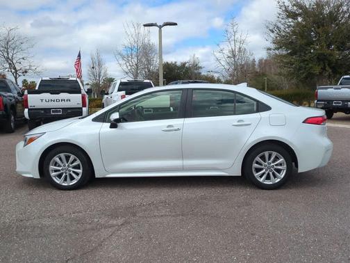 2023 Toyota Corolla Hybrid LE