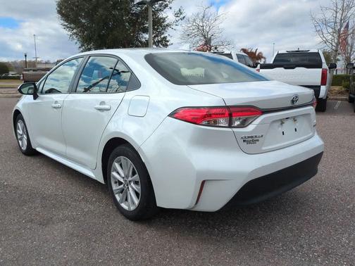 2023 Toyota Corolla Hybrid LE