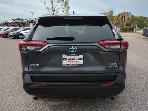 2023 Toyota RAV4 Hybrid XLE Premium