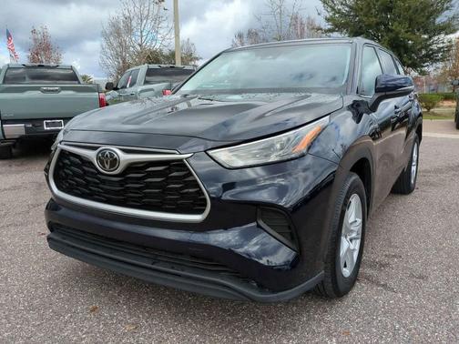 2022 Toyota Highlander L