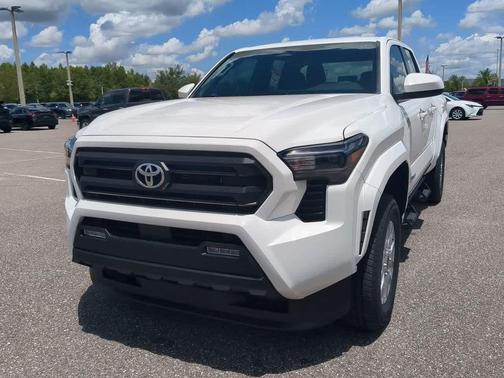 2025 Toyota Tacoma SR5