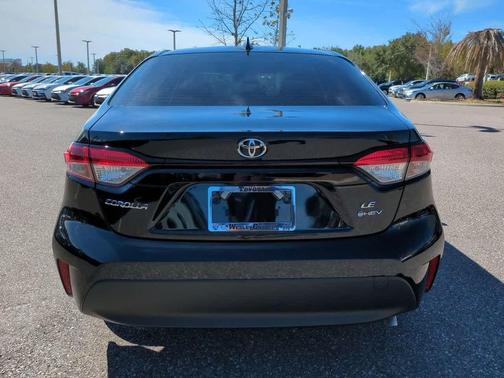 2026 Toyota Corolla Hybrid LE