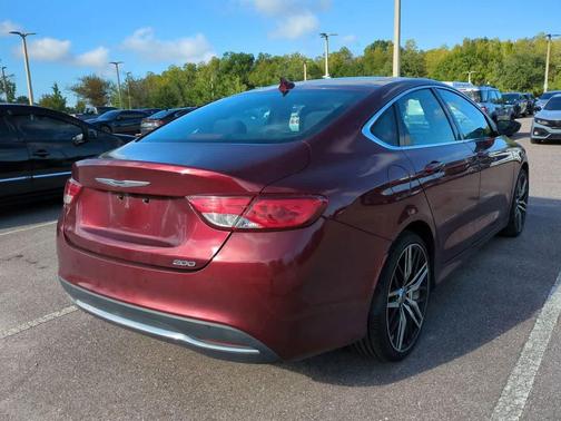2015 Chrysler 200 Limited
