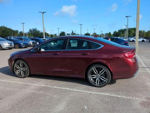2015 Chrysler 200 Limited