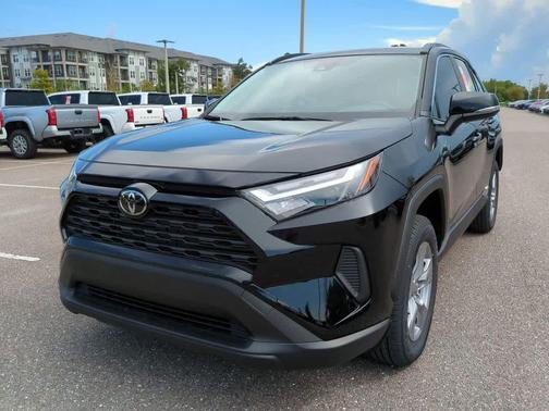 2025 Toyota RAV4 Hybrid SE