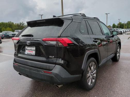 2020 Toyota RAV4 XLE Premium