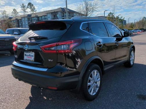 2021 Nissan Rogue Sport SV