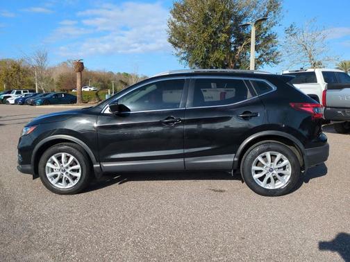 2021 Nissan Rogue Sport SV