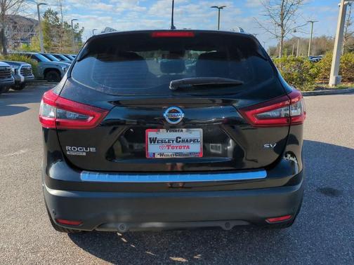 2021 Nissan Rogue Sport SV
