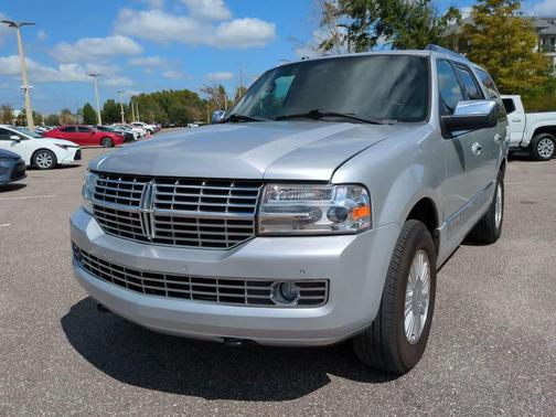 2014 Lincoln Navigator Base
