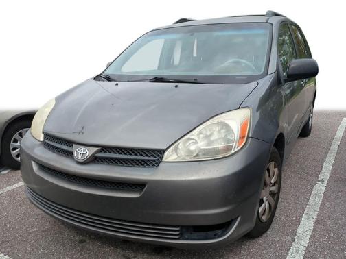 2005 Toyota Sienna LE