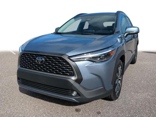2024 Toyota Corolla Cross XLE