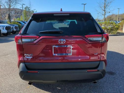 2024 Toyota RAV4 LE