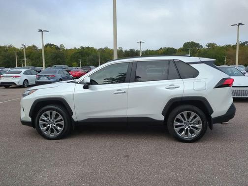 2024 Toyota RAV4 XLE Premium