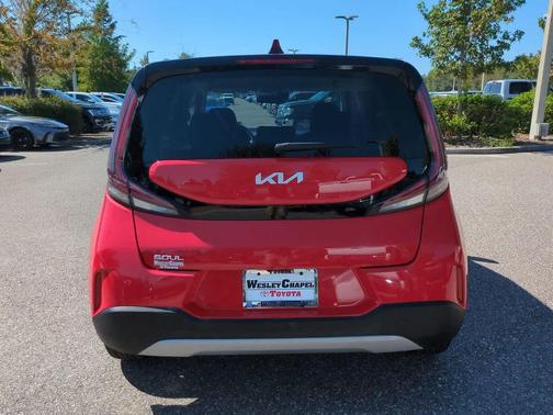 2024 Kia Soul LX
