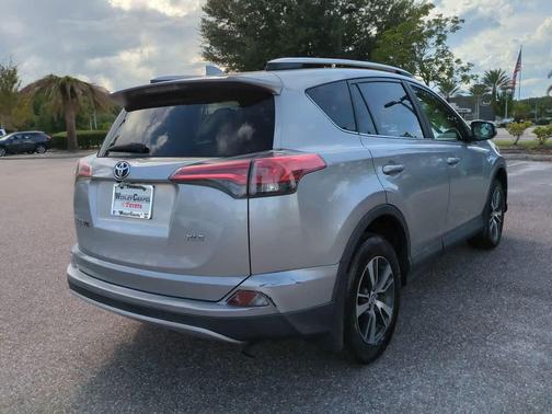 2016 Toyota RAV4 XLE