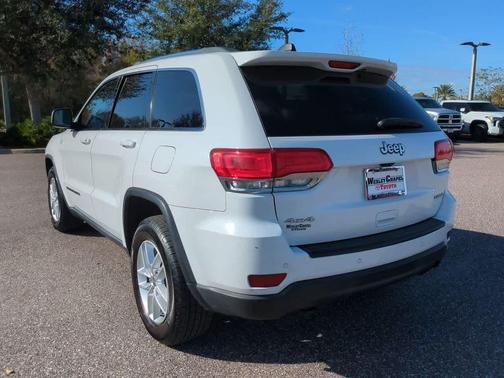 2018 Jeep Grand Cherokee Laredo E