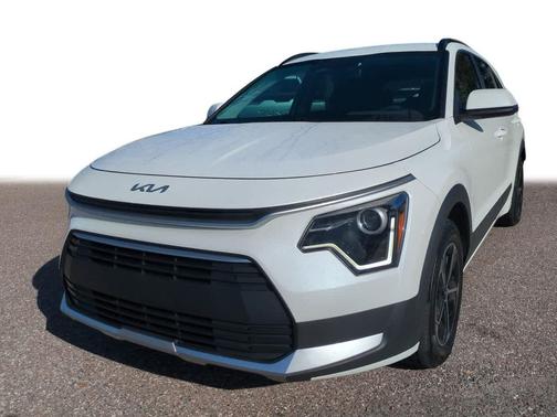 2023 Kia Niro LX