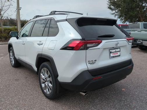 2025 Toyota RAV4 XLE Premium