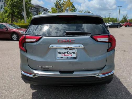 2023 GMC Terrain SLT